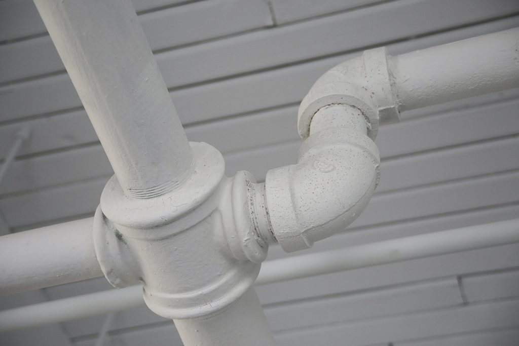 pipe-406906_1920